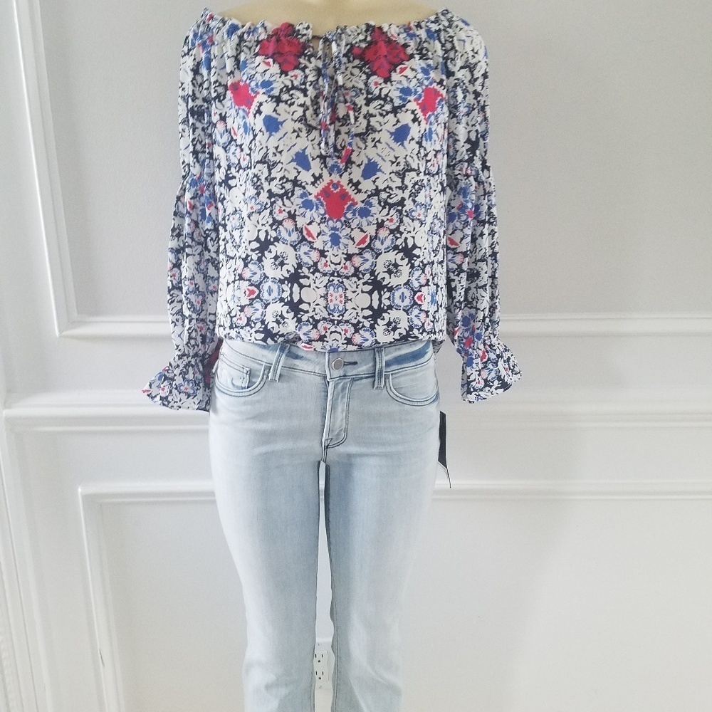 Floral blouse - Picture 1 of 7
